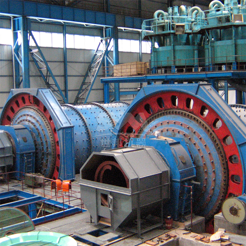 Ball mill for quartz pre-grinding
