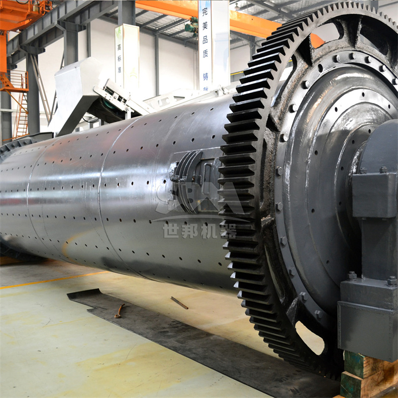 Traditional ball mill grinding process in a cement plant