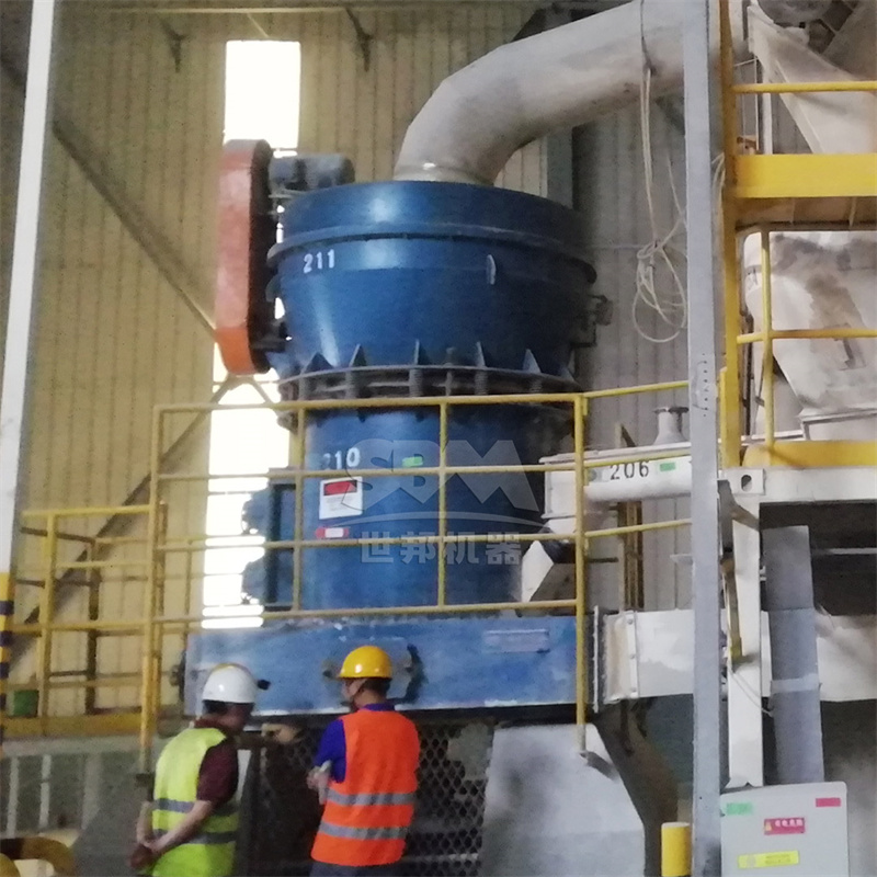 Primary crushing stage for talc ore